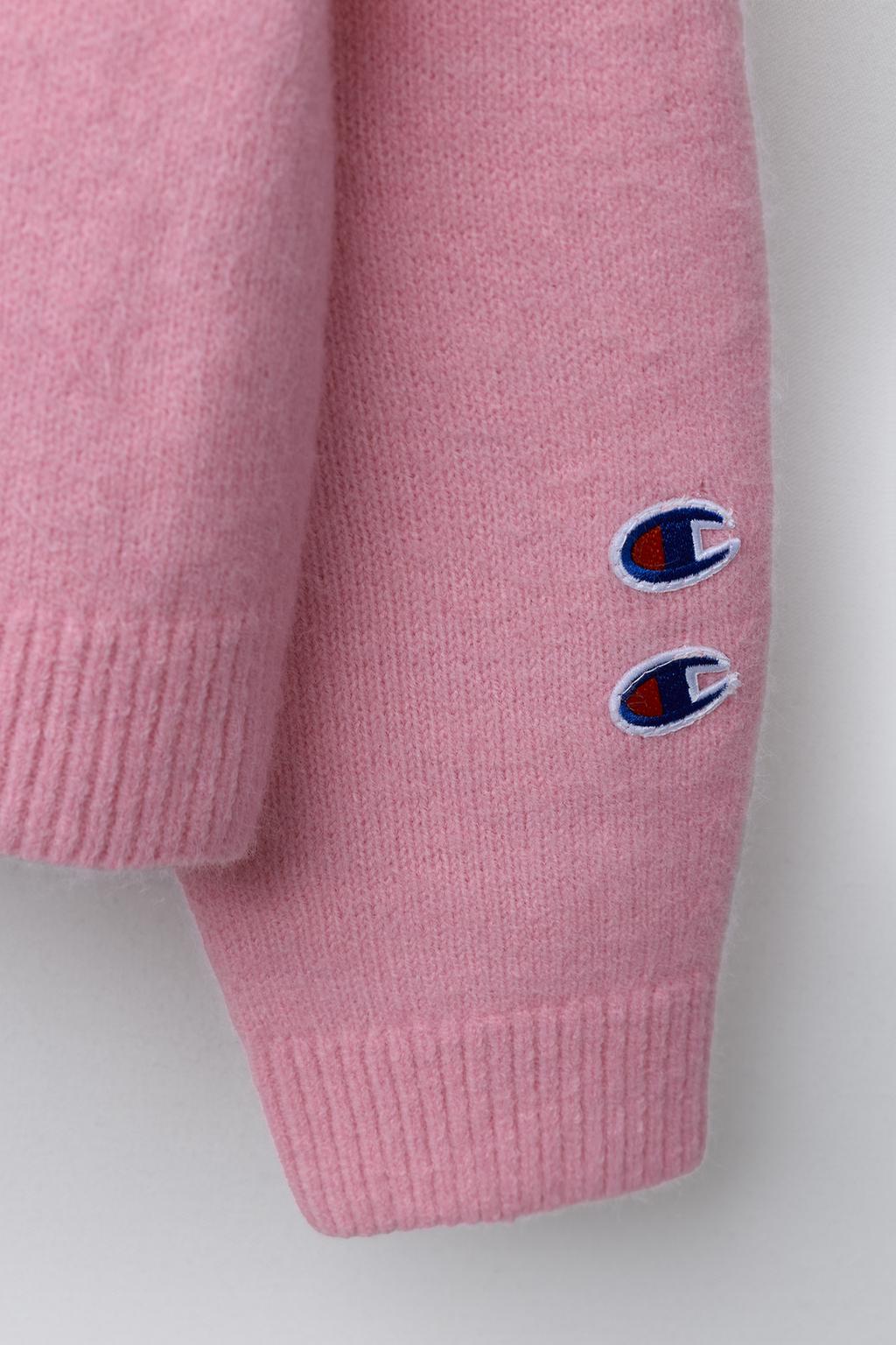 ТРИКОТАЖНЫЙ КАРДИГАН С НАШИВКАМИ CHAMPION ® X ZARA