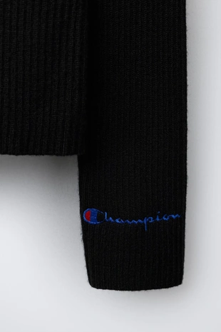 Джемпер в рубчик с воротником-стойкой CHAMPION ® X ZARA- Заказать в России