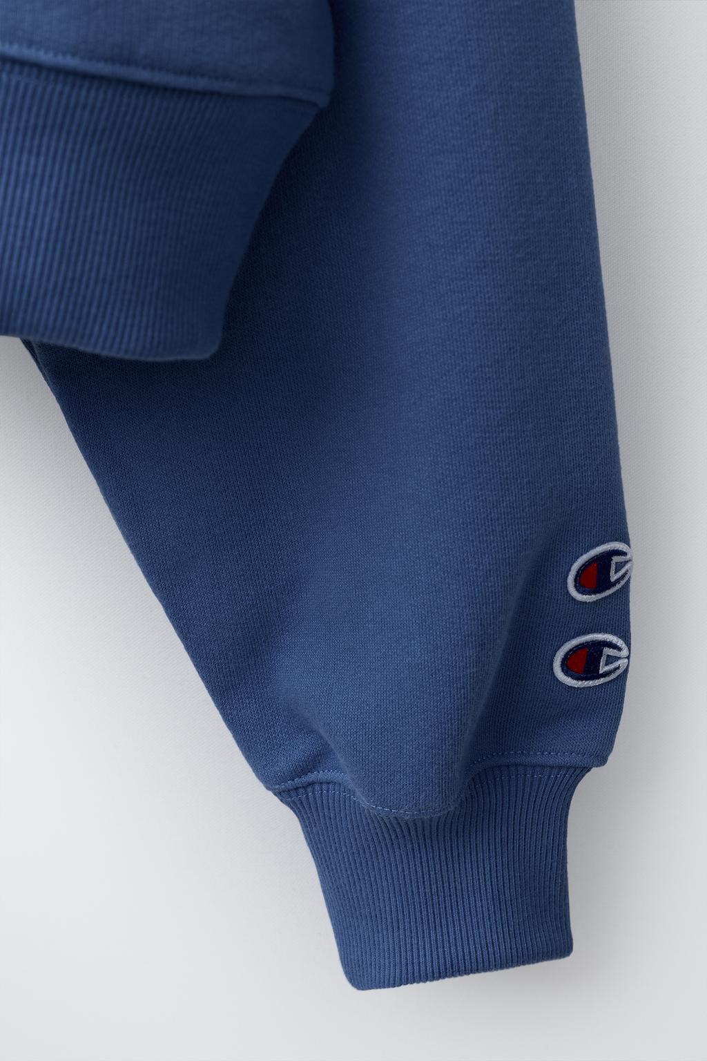 ТОЛСТОВКА С ВЫШИВКОЙ CHAMPION ® X ZARA