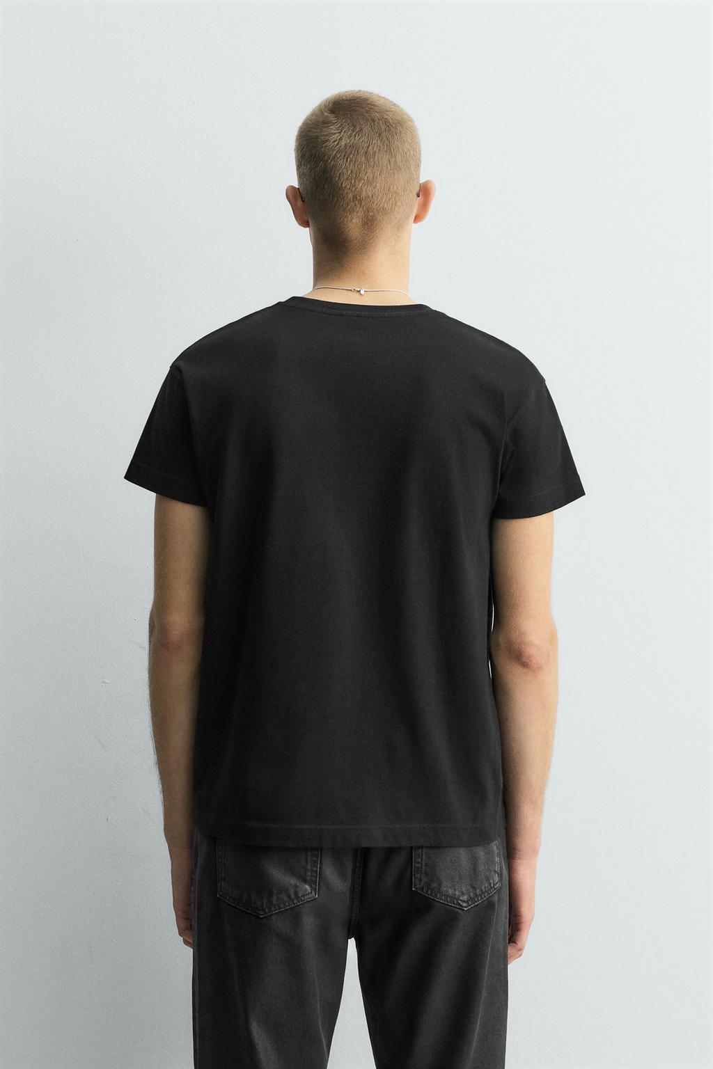 ФУТБОЛКА RELAXED FIT С КАРМАНОМ
