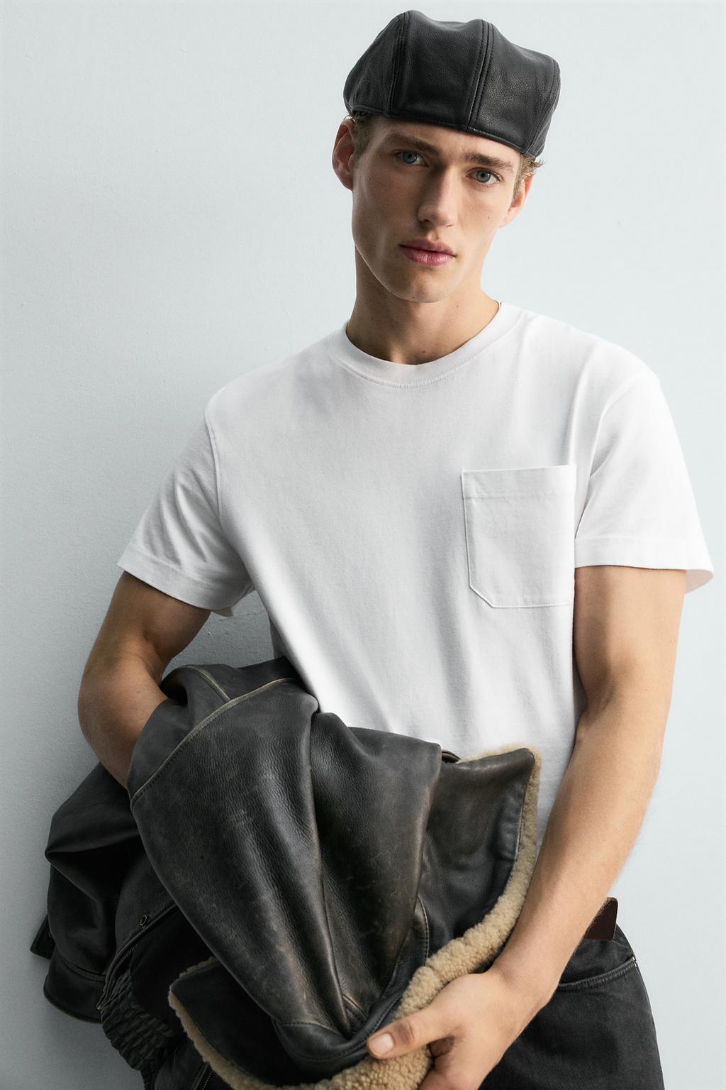 ФУТБОЛКА RELAXED FIT С КАРМАНОМ