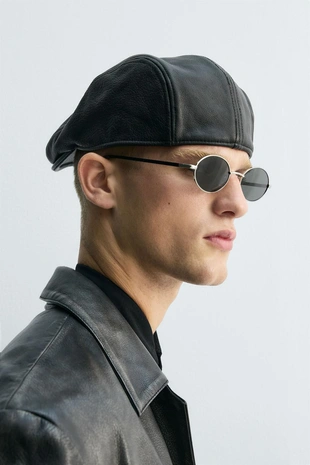 Кожаный берет LIMITED EDITION- Заказать в России