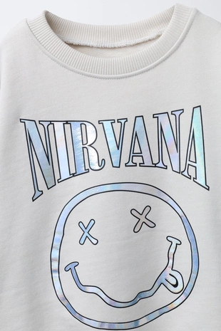 Ice | 2160/558/805 - Zara Толстовка с переливающимся принтом NIRVANA ®