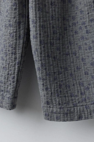 Брюки-кюлоты из рельефной ткани с цветочным принтом- Заказать в России