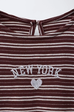 Burgundy | 3198/712/681 - Zara Длинное платье в рубчик с надписью