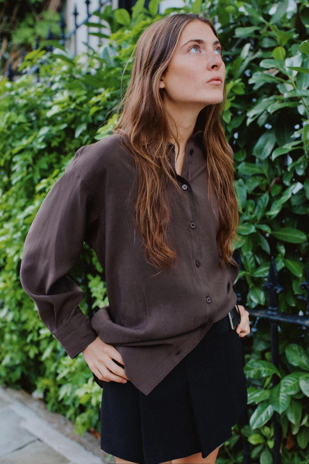 РУБАШКА OVERSIZE ИЗ ТЕКУЧЕЙ ТКАНИ