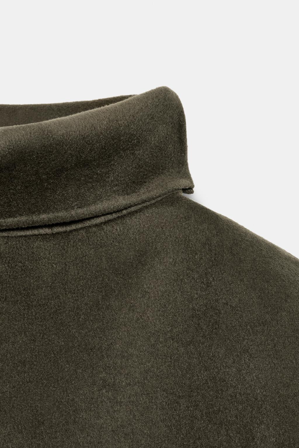 КОРОТКАЯ НАКИДКА ИЗ ШЕРСТИ С БАХРОМОЙ