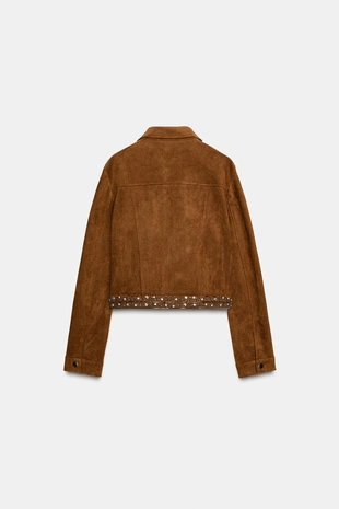 Куртка под замшу с заклепками