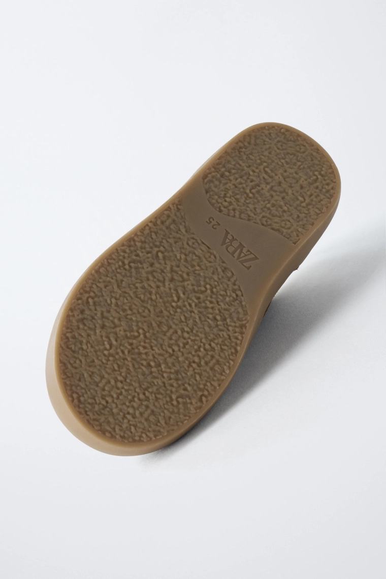 Кожаные кеды на высокой подошве