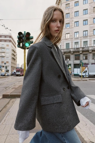 Двубортный блейзер оверсайз- Заказать в России