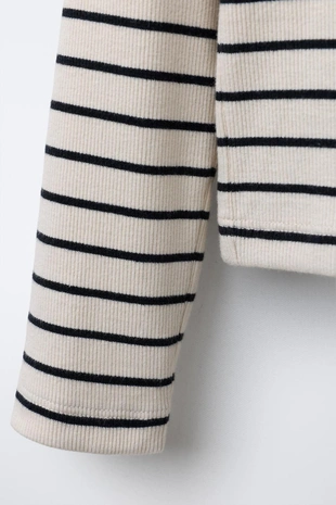 Лонгслив в рубчик в полоску с воланами- Заказать в России