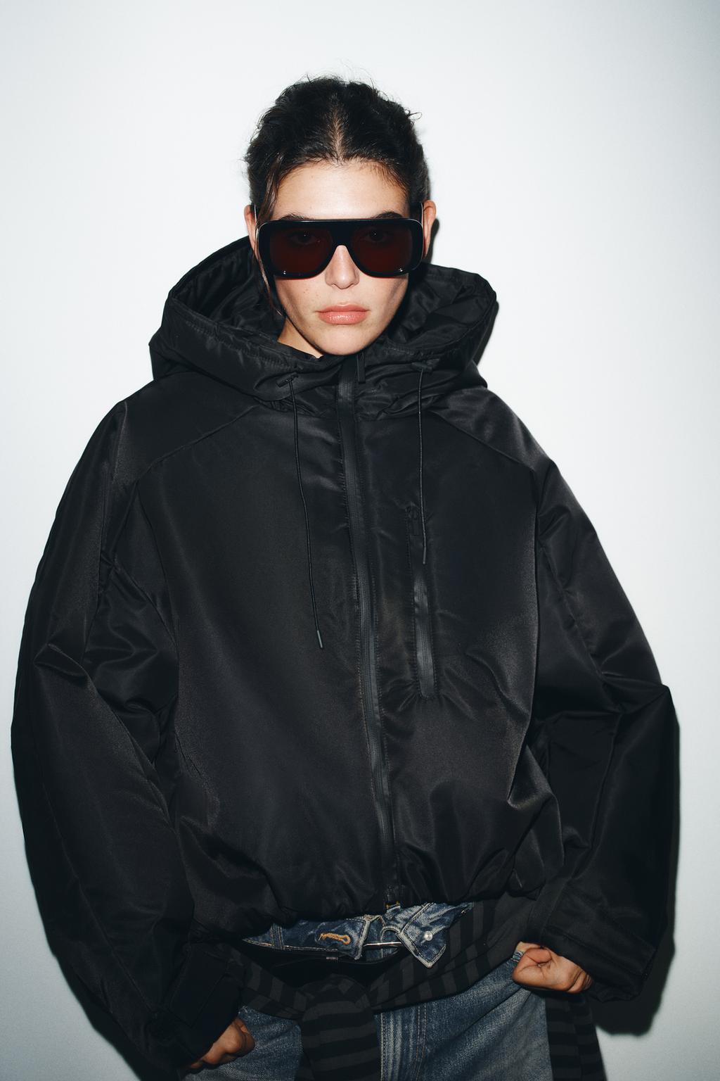 СТЕГАНАЯ КУРТКА С КАПЮШОНОМ WATER REPELLENT WINDPROOF