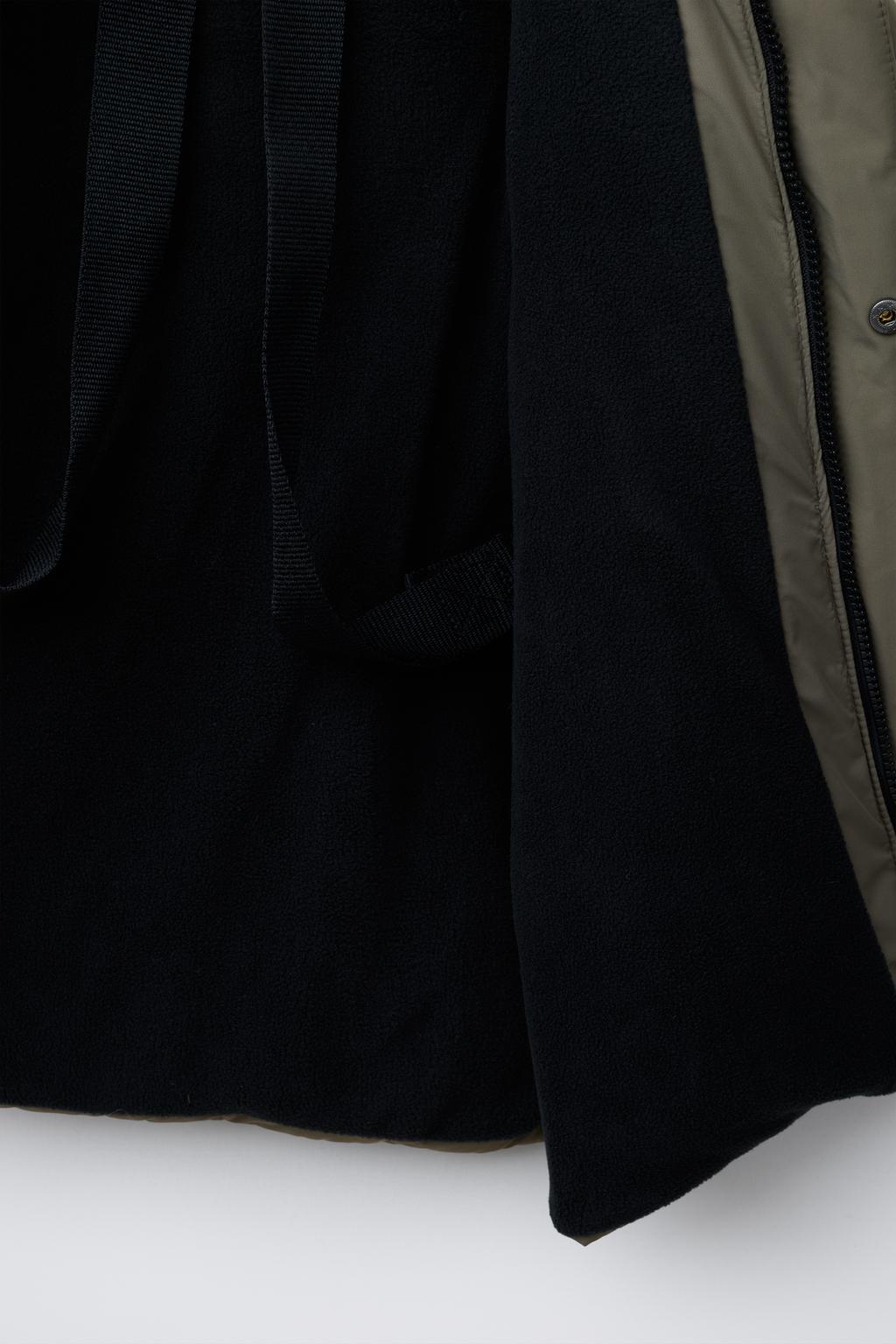 LONG WATER-REPELLENT AND WIND-RESISTANT FEATHER DOWN PUFFER JACKET