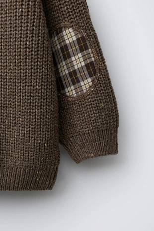 Свитер крупной вязки с налокотниками- Заказать в России