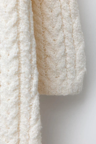 Вязаный комбинезон с узором «косы»- Заказать в России