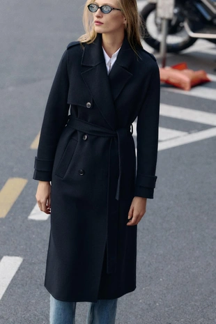 Пальто из шерсти с поясом