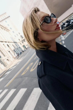 Пальто из шерсти с поясом- Заказать в России