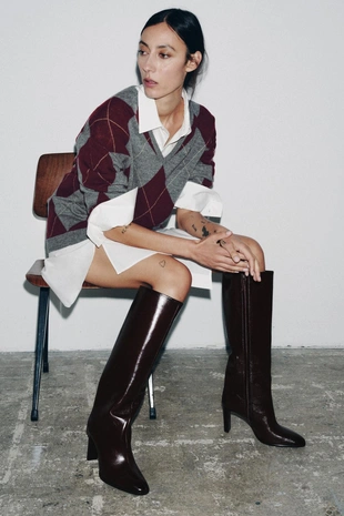 Кожаные сапоги на широком каблуке- Заказать в России