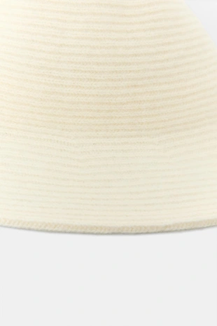 Шляпа структурной вязки из шерсти- Заказать в России