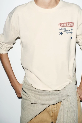 Хлопковая футболка с принтом- Заказать в России