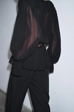 Блуза с V-образным вырезом и майкраме — ZW COLLECTION- Заказать в России