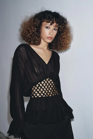 Блуза с V-образным вырезом и майкраме — ZW COLLECTION- Заказать в России