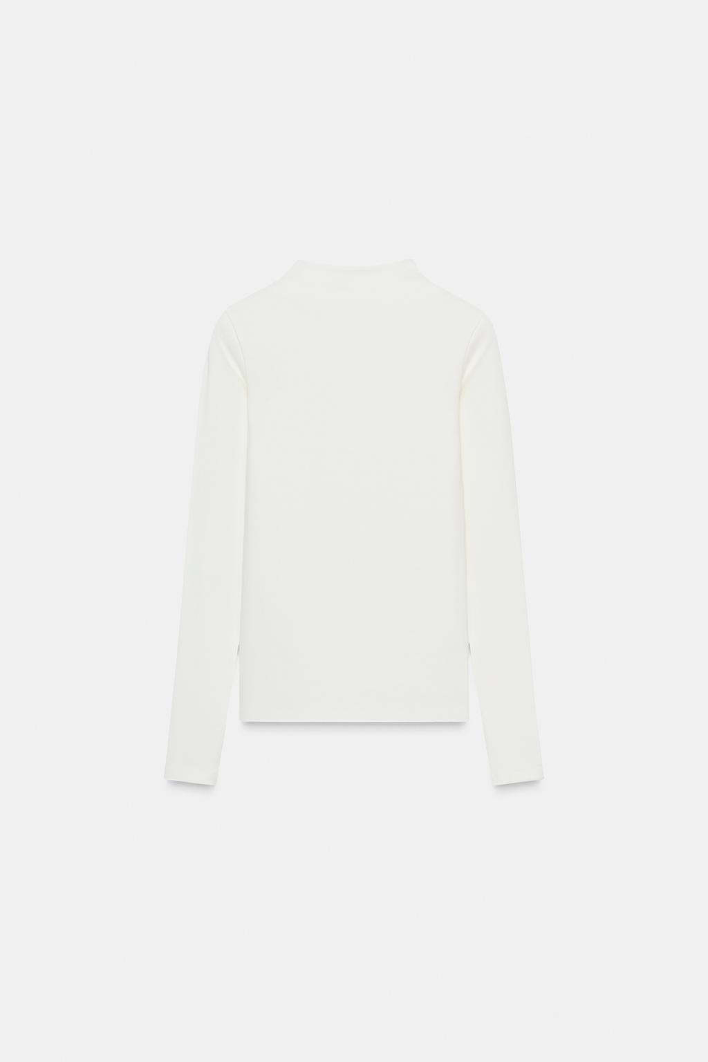 ФУТБОЛКА С ВЫСОКИМ ВОРОТНИКОМ