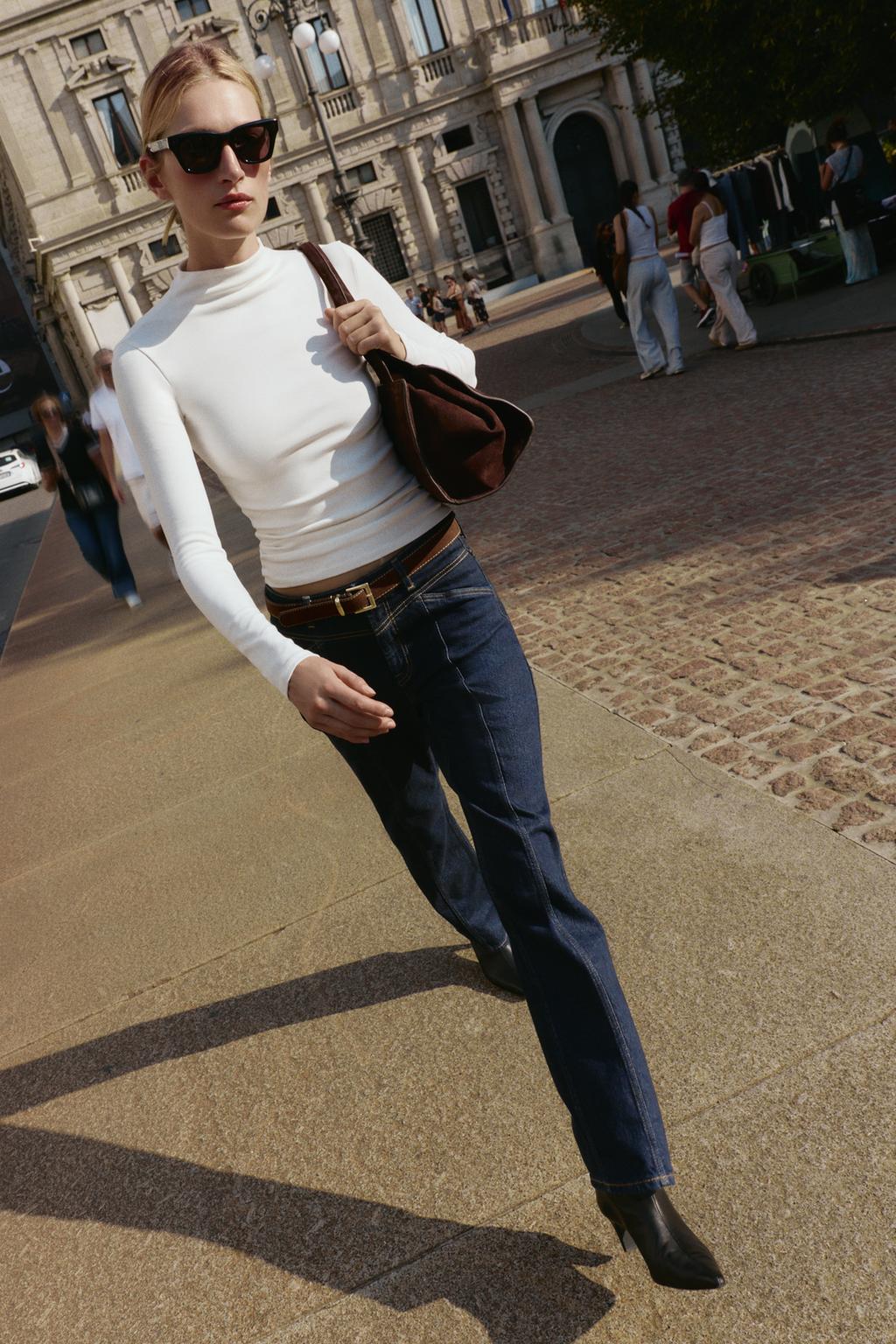 ФУТБОЛКА С ВЫСОКИМ ВОРОТНИКОМ