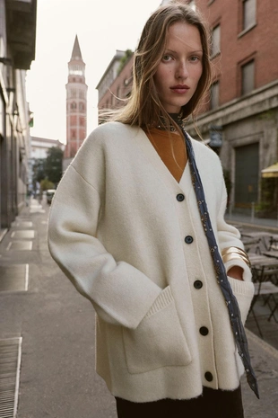 Кардиган с V-образным вырезом- Заказать в России