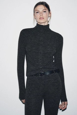 Мягкая куртка с воротником-стойкой- Заказать в России