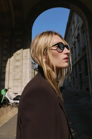 Двубортный блейзер с подплечниками- Заказать в России