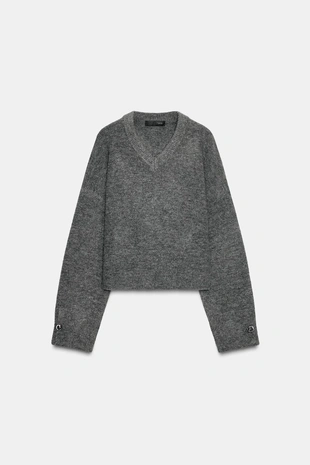 Мягкий трикотажный свитер на пуговицах- Заказать в России