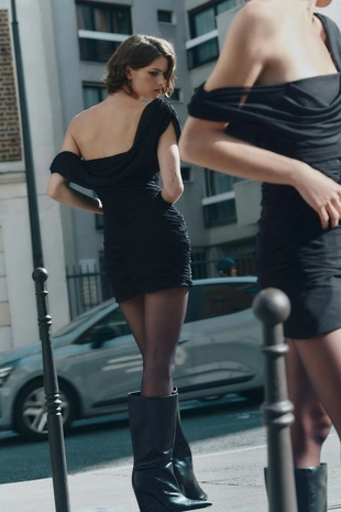 Короткое платье из сетчатой ткани со стразами- Заказать в России