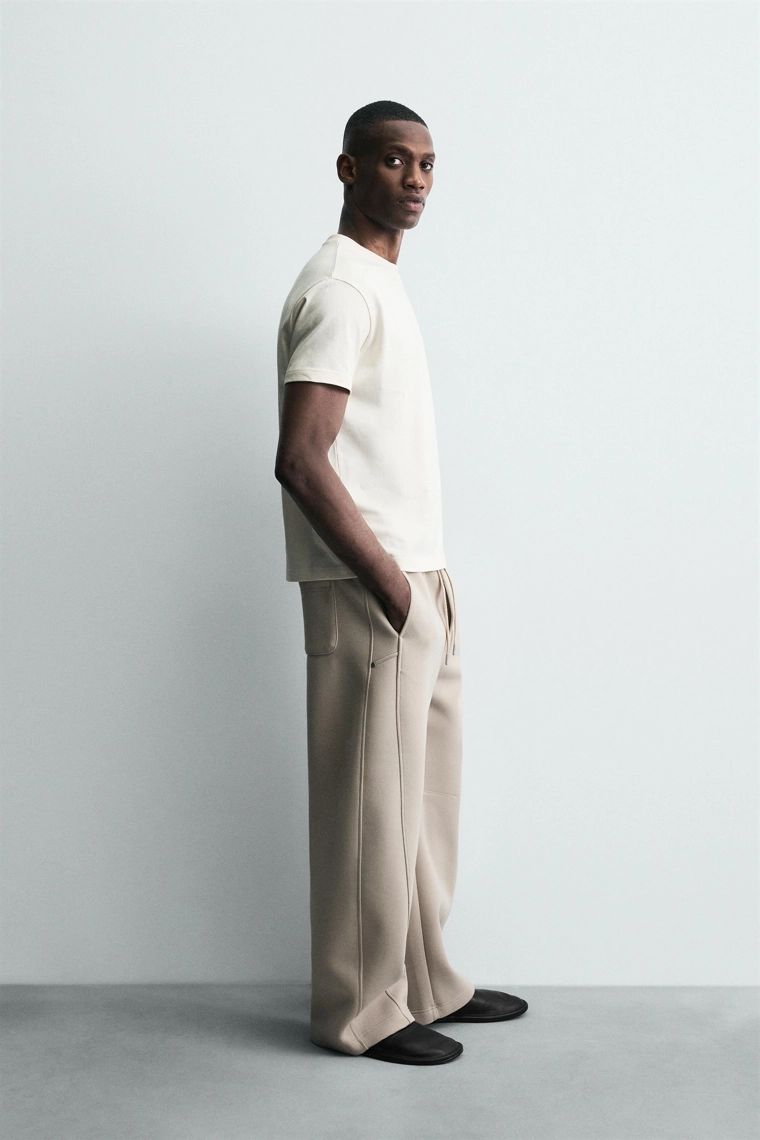 Футболка с объемным текстом