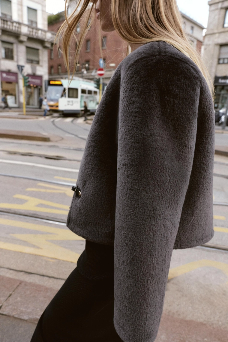 Пальто на пуговицах с двухсторонней отделкой