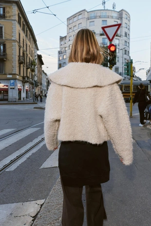 Кардиган из букле- Заказать в России