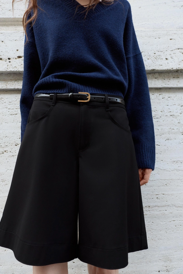 Широкие длинные бермуды