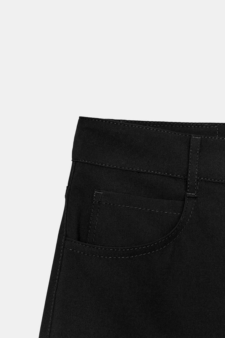 Широкие длинные бермуды