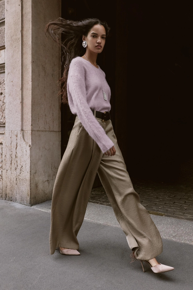 Широкие шелковистые брюки с поясом