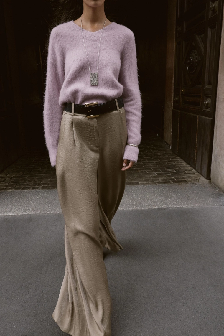 Широкие шелковистые брюки с поясом