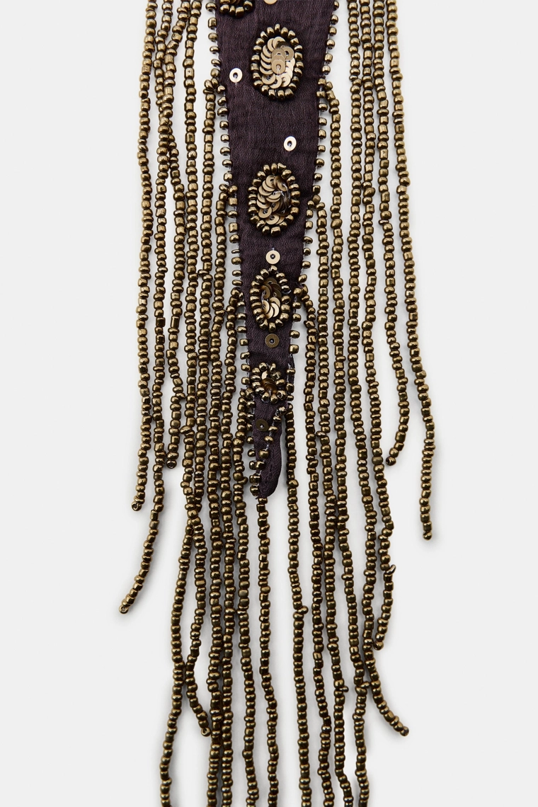 Шарф с бисером и кистями