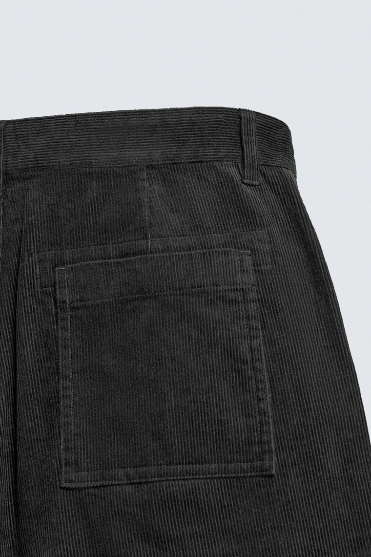 Брюки из вельвета с расклешенными штанинами