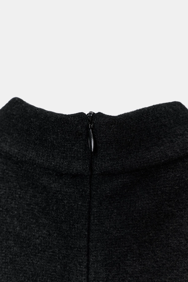 Мягкий топ с пышной крошкой