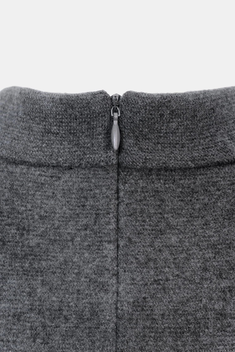 Мягкий топ с пышной крошкой