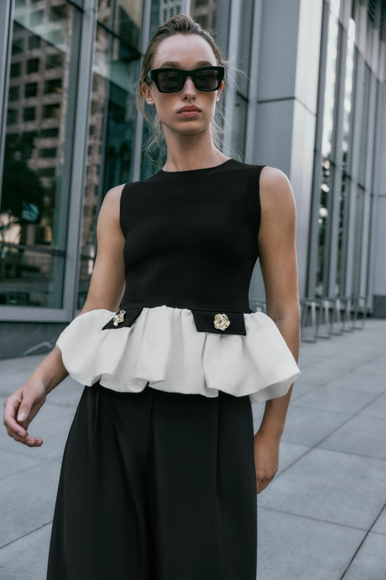 Топ с контрастным растяжением