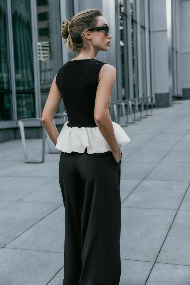 Топ с контрастным растяжением