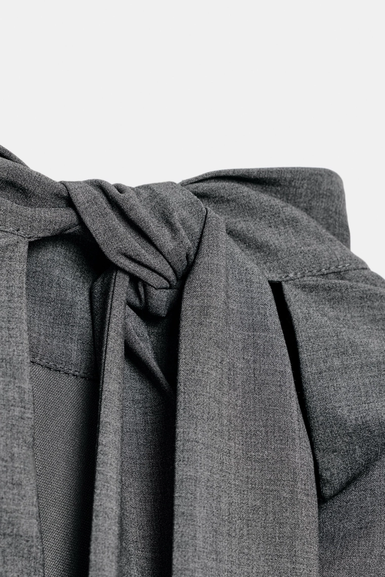 Топ с накладными плечиками