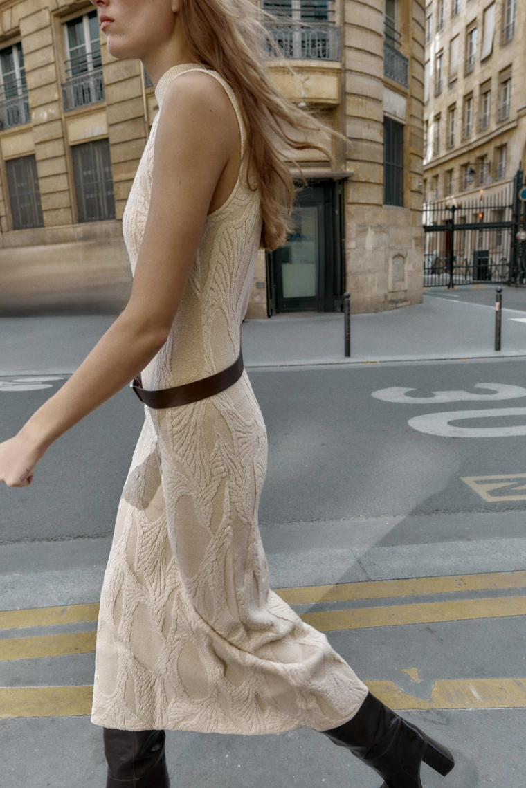 Длинное платье с жаккардовым узором