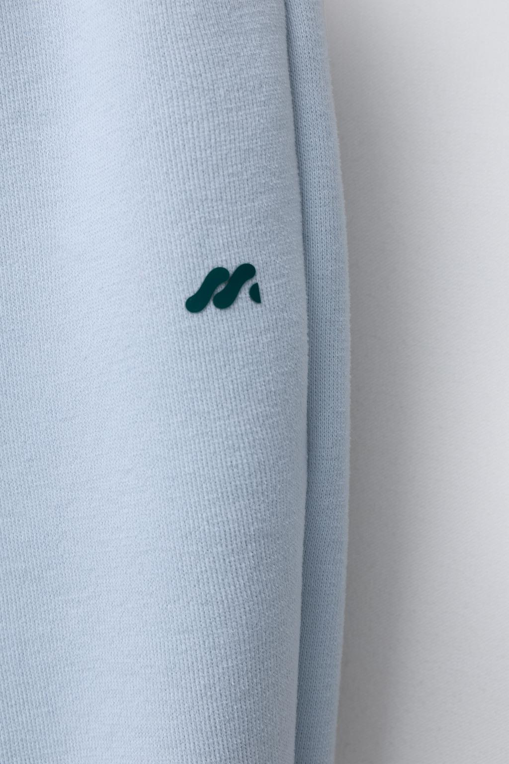 МЕШКОВАТЫЕ БРЮКИ С ФЛИСОВОЙ ПОДКЛАДКОЙ И ЛОГОТИПОМ