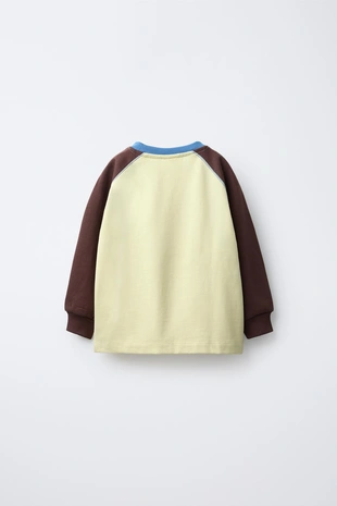 Футболка с рукавами реглан и контрастными деталями- Заказать в России